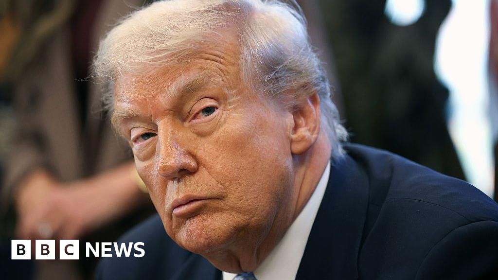 Trump tells airlines Venezuelan airspace should be considered closed