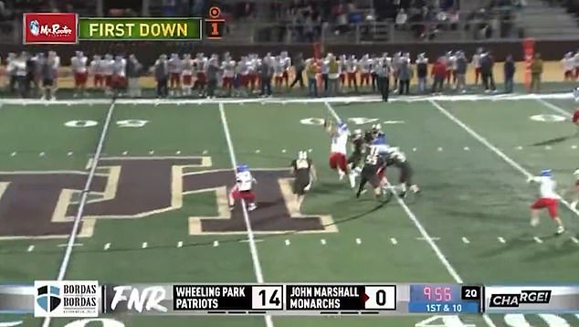 Unbelievable 'Thicc Six' goes viral as hulking 320-pound lineman scores astonishing 60-yard touchdown
