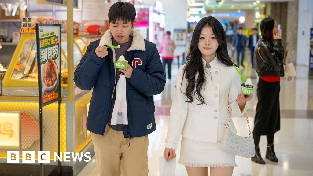 Why China's youth are not spending