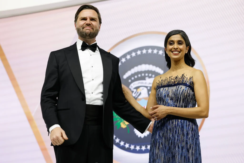 "I always wear an undershirt" - JD Vance debunks viral photo of him fighting with his wife Usha at a restaurant