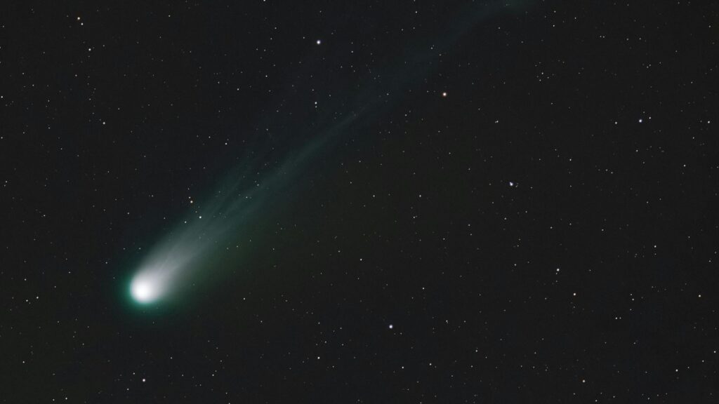 WATCH: Did 3I/ATLAS Send A Message To Earth? Viral Video Decoded